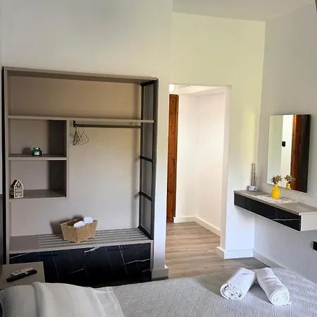 Lenas View Apartment Nea Roda