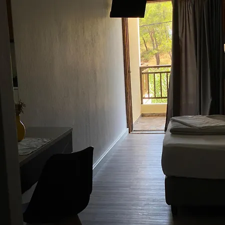 Lenas View Apartment Nea Roda